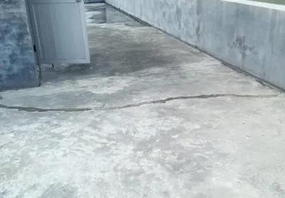 穆棱楼顶漏水维修公司分享下如何解决卫生间隐蔽部位漏水的问题?