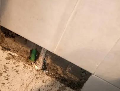 穆棱楼顶漏水维修公司分享下修复水管漏水的几种小方法